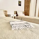 Hotel Dedehan Retreat