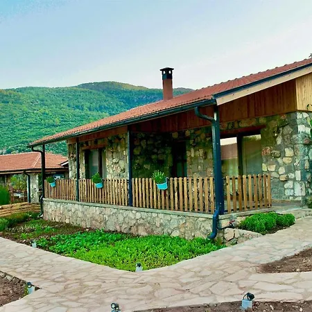 Dedehan Retreat فندق