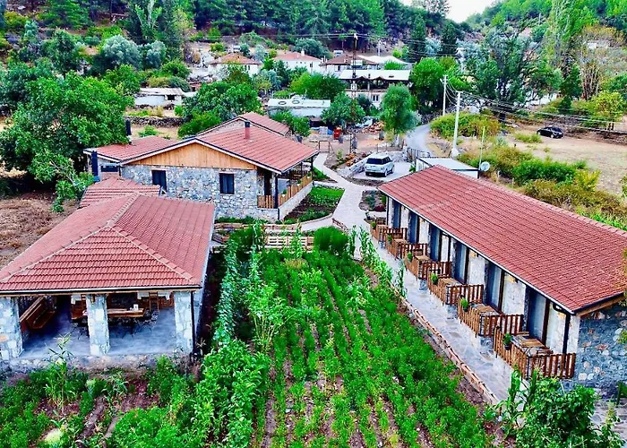 فندق Dedehan Retreat *