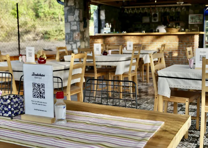 Dedehan Retreat فندق