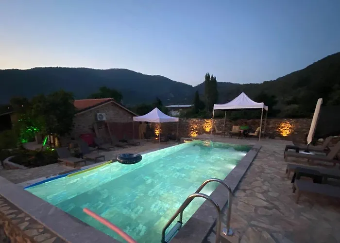 Dedehan Retreat Hotel *