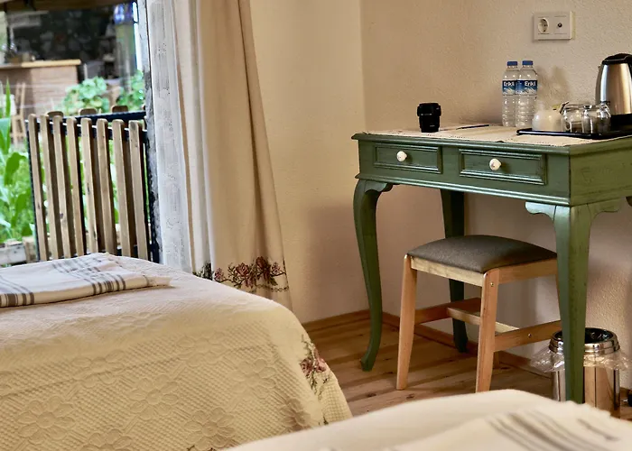 Dedehan Retreat Hotel *